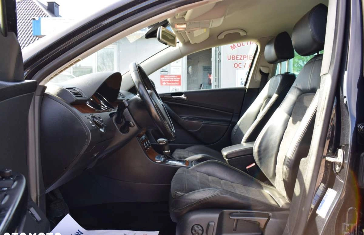 Volkswagen Passat cena 19900 przebieg: 301139, rok produkcji 2006 z Tczew małe 742